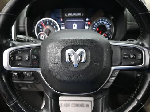 Used 2020 RAM 1500 Laramie AWD/4WD image 16