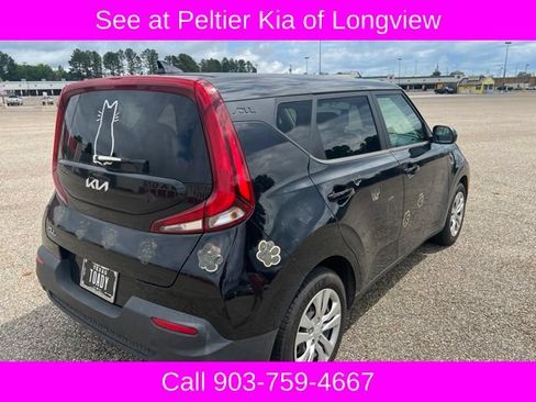 Used 2022 Kia Soul LX FWD image 4