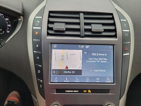 Used 2019 Lincoln MKZ Reserve FWD image 19