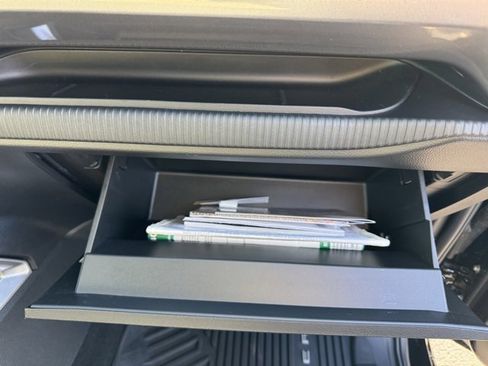 Used 2024 Ford Ranger Lariat w/ FX4 Off-Road Package image 38