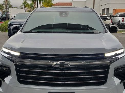 New 2026 Chevrolet Traverse LT w/ Sun and Wheel Package FWD image 21