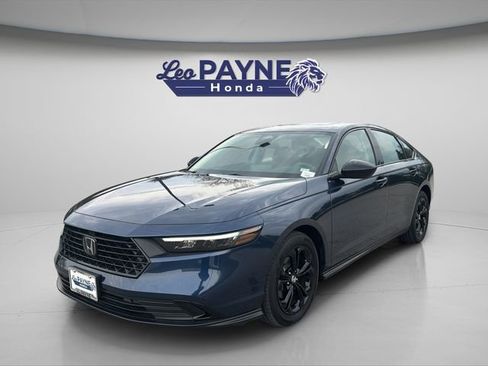 Certified 2025 Honda Accord SE image 2