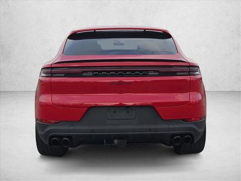 Used 2025 Porsche Cayenne Coupe image 7