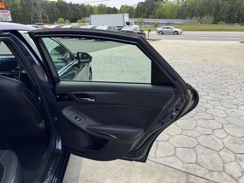 Used 2019 Toyota Avalon XSE w/ All Weather Liner Package image 16