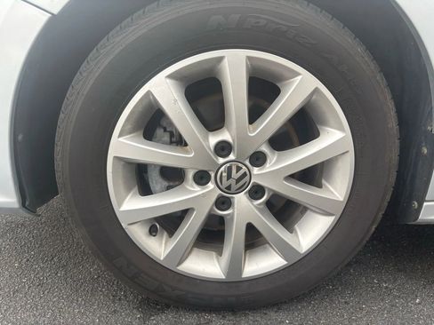 Used 2015 Volkswagen Jetta SE image 19