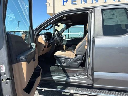 Certified 2022 Ford F150 XLT w/ Bed Utility Package AWD/4WD image 9