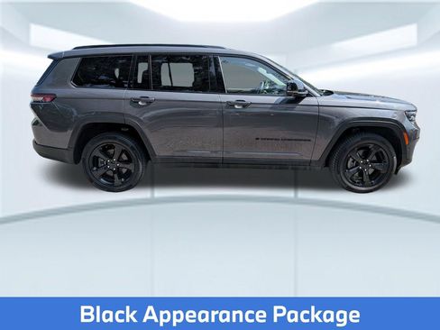Used 2023 Jeep Grand Cherokee L Limited w/ Luxury Tech Group II RWD image 9