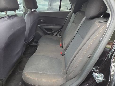 Used 2020 Chevrolet Trax LS w/ Tint and Cruise Package FWD image 11