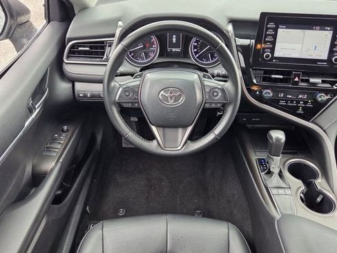 Used 2024 Toyota Camry SE FWD image 12