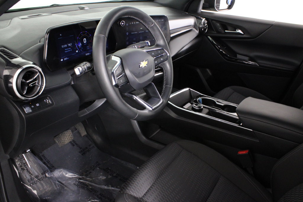 Used 2026 Chevrolet Equinox LT FWD image 18