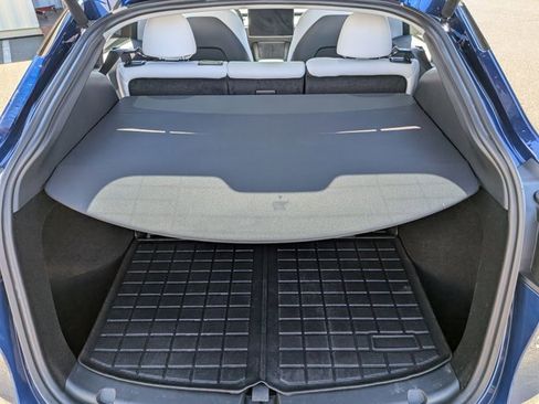 Used 2023 Tesla Model Y Long Range image 6