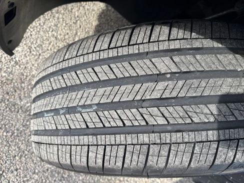 Certified 2022 Volkswagen Atlas SE image 38