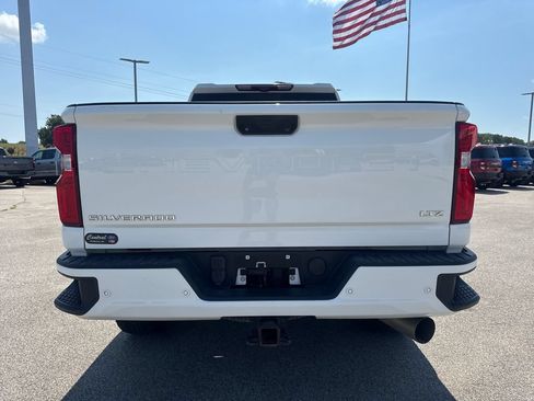 Used 2022 Chevrolet Silverado 2500 LTZ w/ Z71 Chrome Sport Edition AWD/4WD image 5