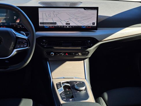 Used 2025 BMW 330i xDrive Sedan image 24