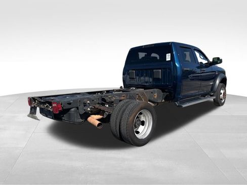 Used 2022 RAM 5500 Tradesman w/ Chrome Appearance Group AWD/4WD image 3