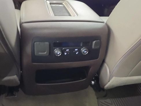Used 2018 GMC Yukon XL Denali AWD/4WD image 14