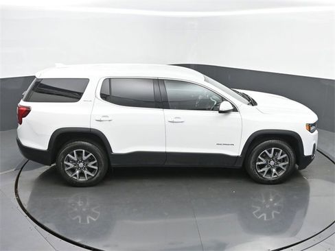 Used 2023 GMC Acadia SLE image 45