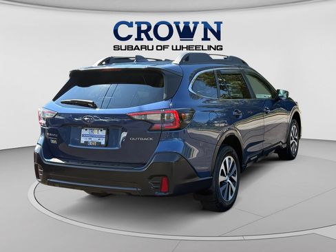 Used 2022 Subaru Outback Premium AWD/4WD image 3