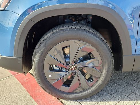 New 2026 Volkswagen Taos S image 6