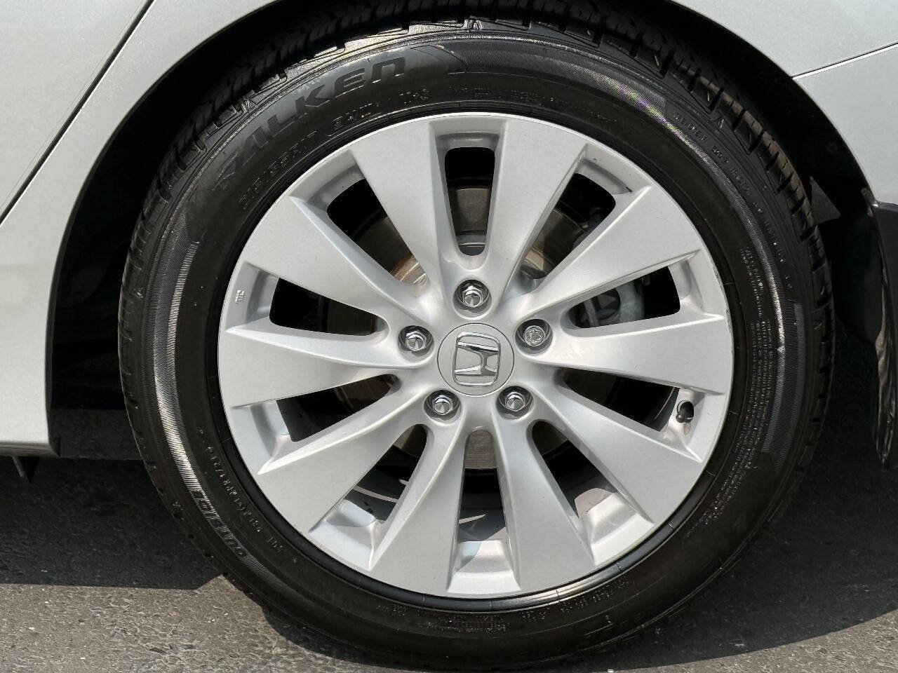 Used 2013 Honda Accord EX-L image 19