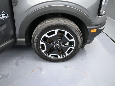 Used 2024 Ford Bronco Sport Outer Banks image 23