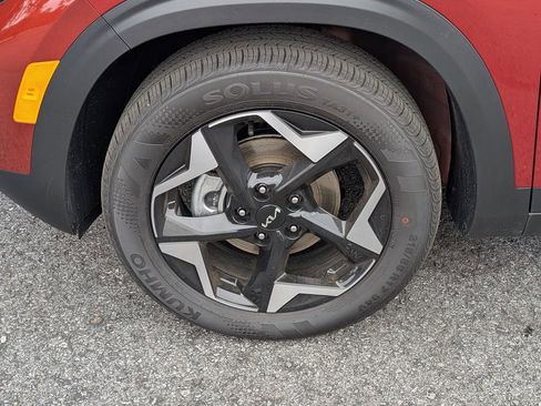 Used 2026 Kia Seltos S image 11