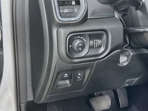 Used 2025 RAM 1500 Laramie w/ Sport Appearance Package AWD/4WD image 10