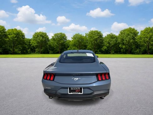 Used 2024 Ford Mustang Coupe RWD image 8
