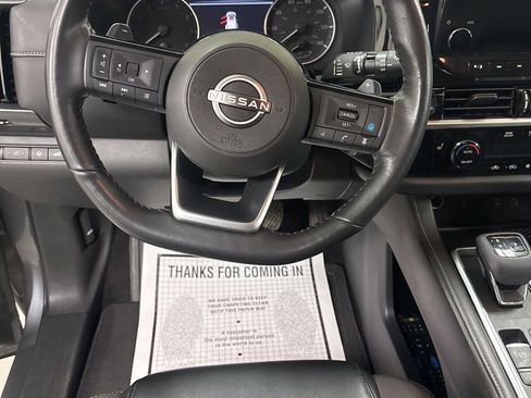 Used 2023 Nissan Pathfinder SL w/ Cargo Package image 10