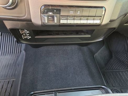 Used 2024 RAM 2500 Big Horn w/ Snow Chief Group image 30