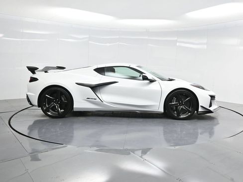 New 2025 Chevrolet Corvette Z06 w/ Z07 Performance Package RWD image 27