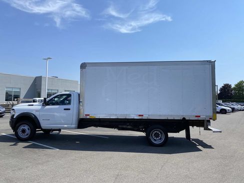 Used 2022 RAM 4500 Tradesman RWD image 5