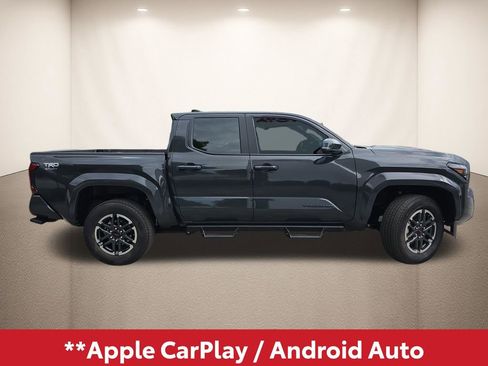 Used 2025 Toyota Tacoma TRD Sport w/ TRD Sport Upgrade Package RWD image 3
