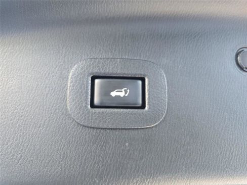 Used 2019 Nissan Armada Platinum w/ Captain's Chairs Package AWD/4WD image 35