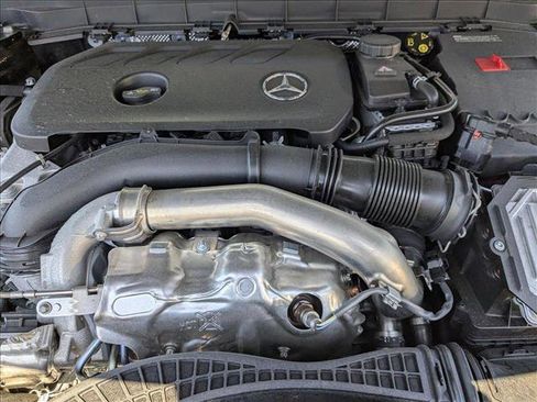 New 2025 Mercedes-Benz GLB 250 image 16