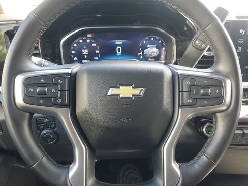 Used 2025 Chevrolet Silverado 1500 LT image 19