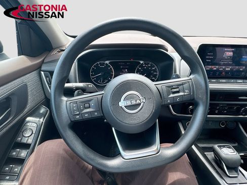 Used 2023 Nissan Rogue S FWD image 14