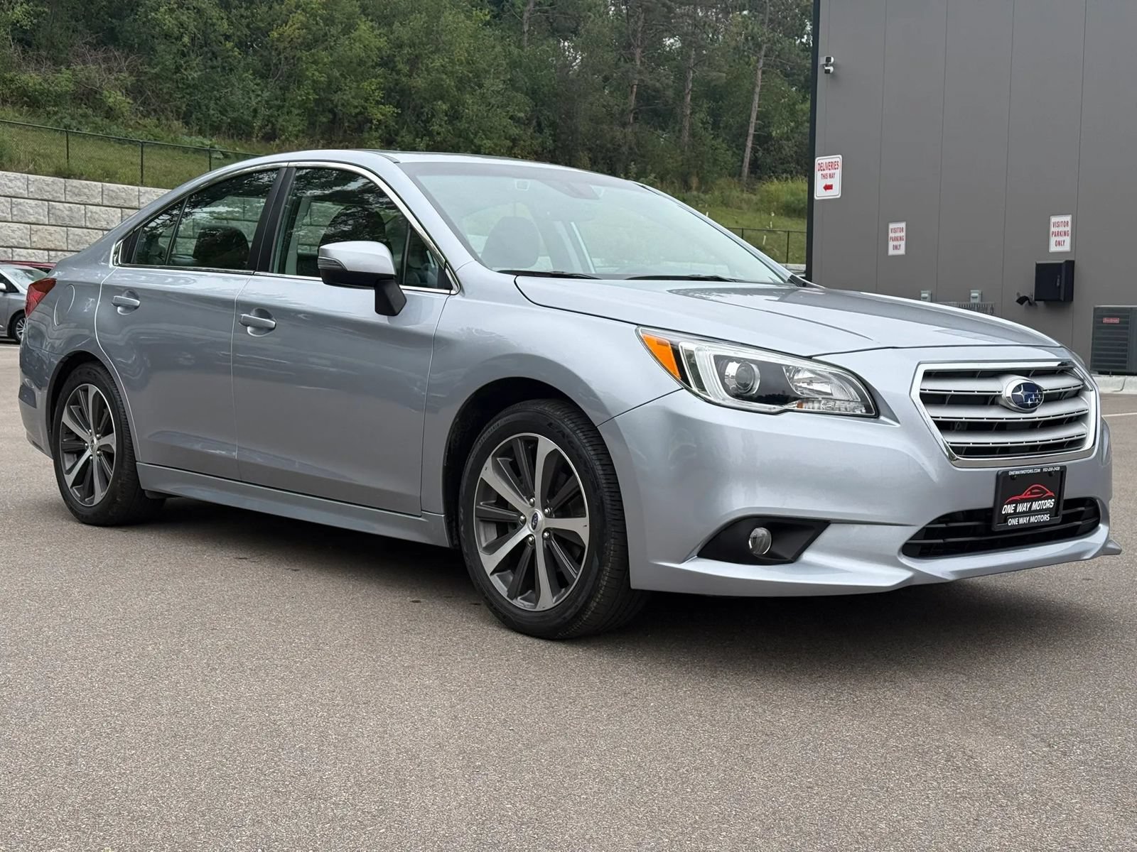 Used 2017 Subaru Legacy 2.5i Limited AWD/4WD image 7