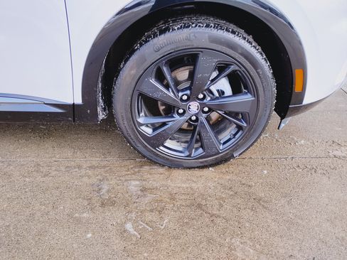 Used 2023 Buick Envision Essence w/ Sport Touring Package image 28