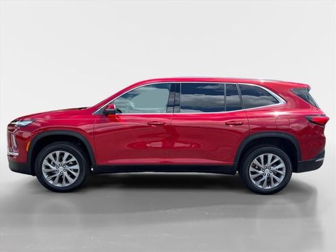 Used 2025 Buick Enclave Preferred AWD/4WD image 2