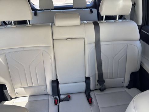 Used 2025 Hyundai Santa Fe SEL FWD image 36