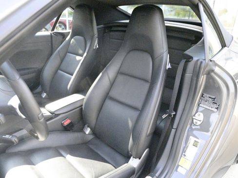 Used 2016 Porsche 911 Carrera 4 image 15