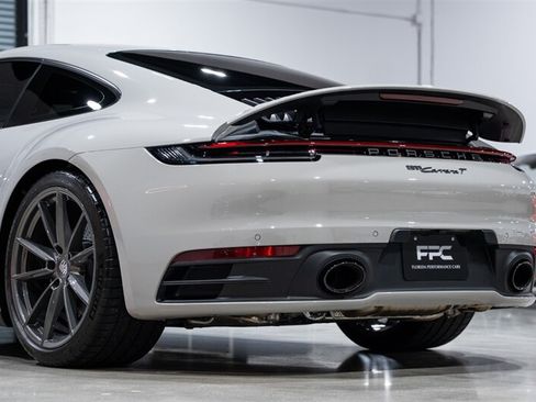 Used 2024 Porsche 911 Carrera T RWD image 14