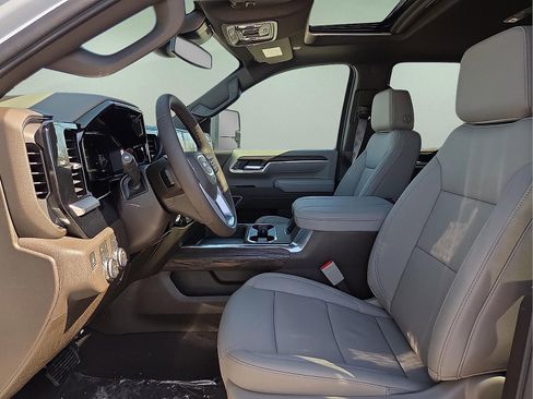 New 2026 GMC Sierra 2500 SLT w/ SLT Premium Package AWD/4WD image 15