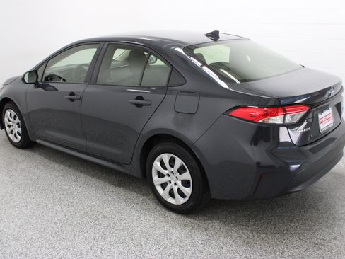 Used 2025 Toyota Corolla LE FWD image 9