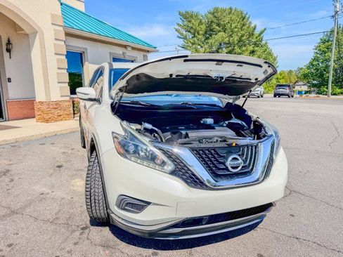 Used 2018 Nissan Murano S image 18