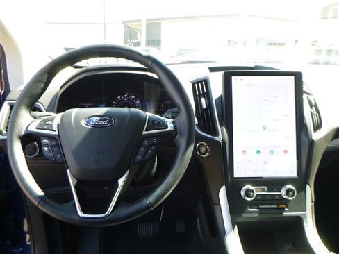 Used 2024 Ford Edge SEL image 10