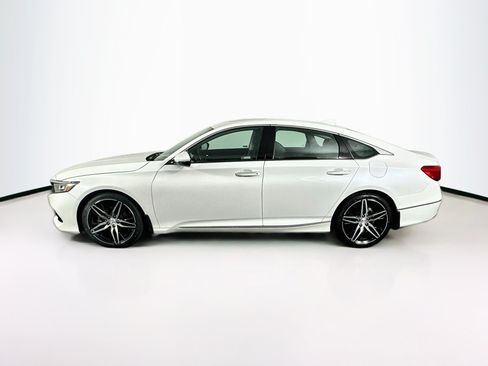 Used 2022 Honda Accord Touring image 4