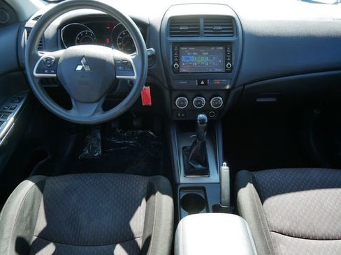 Used 2018 Mitsubishi Outlander Sport ES image 11