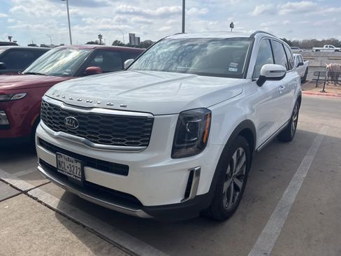 Used 2020 Kia Telluride S w/ S 8 Passenger Seating Package image 1